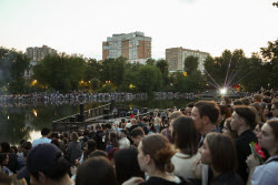 Фестиваль водных фонариков в Москве