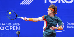 Теннисный турнир ATP 500 в Гамбурге, 1/2 финала: Феликс Оже-Альяссим (Канада) - Андрей Рублев (Россия) - 1:6, 4:6
