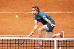 Теннисный турнир ATP 500 в Гамбурге, 1/2 финала: Феликс Оже-Альяссим (Канада) - Андрей Рублев (Россия) - 1:6, 4:6