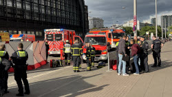 Как минимум 12 человек пострадали в результате нападения с ножом на главном вокзале Гамбурга