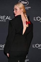 Cannes L Oreal Lights On Women Worth Award