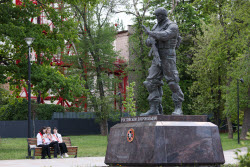Last Bell ceremony for school leavers in Lugansk