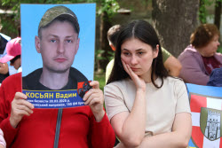 Swapped Ukranian Captives Return Home - Kiev