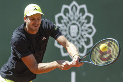 Теннисный турнир Geneva Open, финал: Хуберт Хуркач (Польша) - Новак Джокович (Сербия) - 7:5, 6:7 (2:7), 6:7 (2:7)