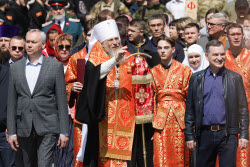Religious procession marks Day of Slavic Literature and Culture in Novosibirsk, Russia