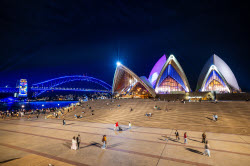 Ежегодный фестиваль музыки и света Vivid Sydney 2025 в Сиднее