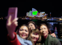 Ежегодный фестиваль музыки и света Vivid Sydney 2025 в Сиднее