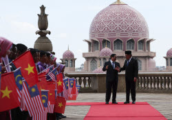 Vietnamese Prime Minister Pham Minh Chinh visits Malaysia