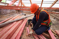 Repair and refurbishment work in Lugansk