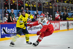 2025 IIHF Ice Hockey World Championship semi-finals - Sweden vs Denmark