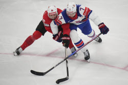 APTOPIX Sweden Hockey Worlds
