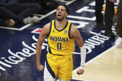 APTOPIX Knicks Pacers Basketball