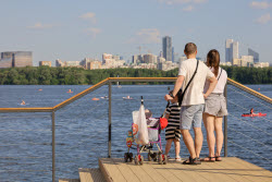 Moscow experiences very warm temperatures