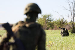 Russian sappers training in Lugansk People's Republic