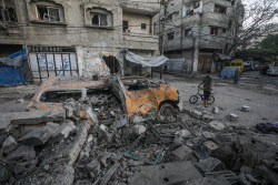 Aftermath of Israeli airstrike on school in Gaza city