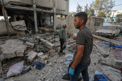 Aftermath of Israeli airstrike on school in Gaza city