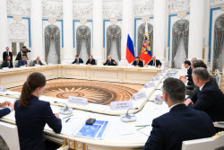 Встреча президента РФ Путина с представителями деловых кругов