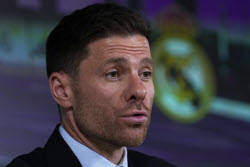 CORRECTION Spain Soccer Real Madrid Xabi Alonso