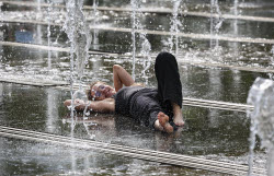 Moscow experiences very warm temperatures