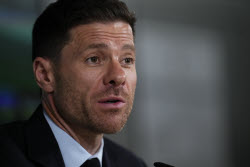 Real Madrid unveil new head coach signing Xabi Alonso