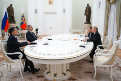 Russian President Putin and Turkish Foreign Minister Fidan meet in Moscow