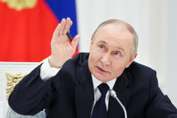 President Putin meets with Russian business leaders