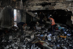 At Least 33 People Killed in Israeli Air Strike - Gaza