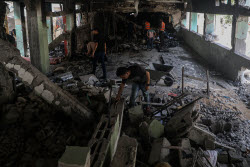 At Least 33 People Killed in Israeli Air Strike - Gaza