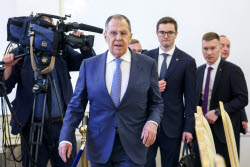 Russian and Turkish foreign ministers hold talks in Moscow