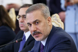 Russian and Turkish foreign ministers hold talks in Moscow