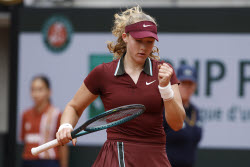 Tennis Grand Slam Roland Garros 2025 Paris , Mirra Andreeva (RUS) And Cristina Bucsa (ESP)