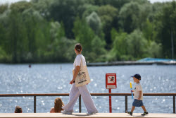 Moscow hit by heat wave