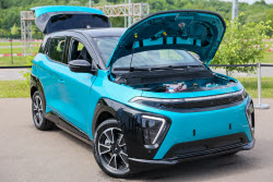 Atom electric vehicle test drive in Moscow