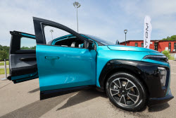 Atom electric vehicle test drive in Moscow