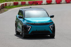 Atom electric vehicle test drive in Moscow