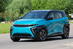 Atom electric vehicle test drive in Moscow