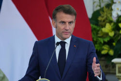 Визит президента Франции Эмманюэля Макрона в Индонезию