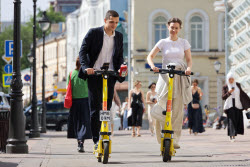 Moscow experiences very warm temperatures