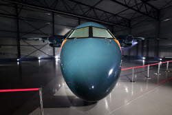 Презентация нового турбовинтового самолета D328eco, разработанный компанией Deutsche Aircraft, в немецком Веслинге