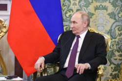 Russia's President Putin meets with Chairman of Yemen’s Presidential Leadership Council Rashad Muhammad al-Alimi