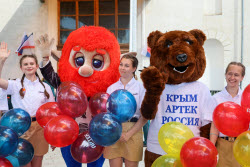 Artek summer camp welcomes children in Simferopol, Russia