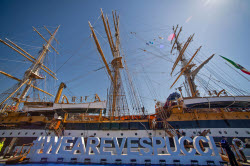 Итальянский корабль Amerigo Vespucci приближается к последнему этапу кругосветного путешествия
