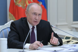 Заседание совета по развитию физической культуры и спорта с участием президента РФ Путина