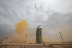 Китайская ракета-носитель Чанчжэн-4Б успешно вывела на орбиту новый спутник "Шицзянь-26"