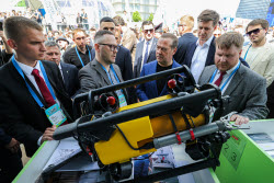 Открытие технологической конференции Startup Village в Сколково