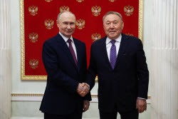 Встреча президента РФ Путина и первого президента Казахстана Назарбаева
