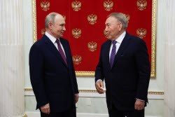 Встреча президента РФ Путина и первого президента Казахстана Назарбаева