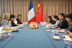 French and Chinese ecological ministers meet in Beijing