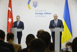 Turkish Foreign Minister Hakan Fidan visits Ukraine