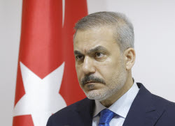 Turkish Foreign Minister Hakan Fidan visits Ukraine